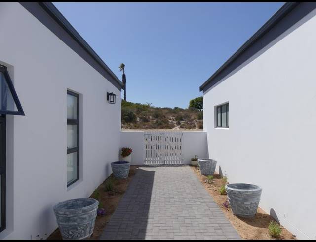 3 BEDROOM HOUSE FOR SALE IN SHELLEY POINT